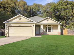 9917  Oakwood Drive , Dallas Texas 75217