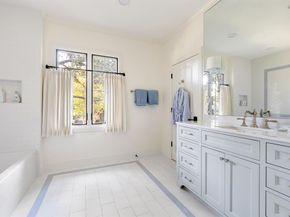 7130  Brookcove Lane , Dallas Texas 75214