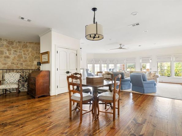 7130  Brookcove Lane , Dallas Texas 75214