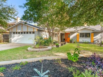 2800  Hollywood Drive 