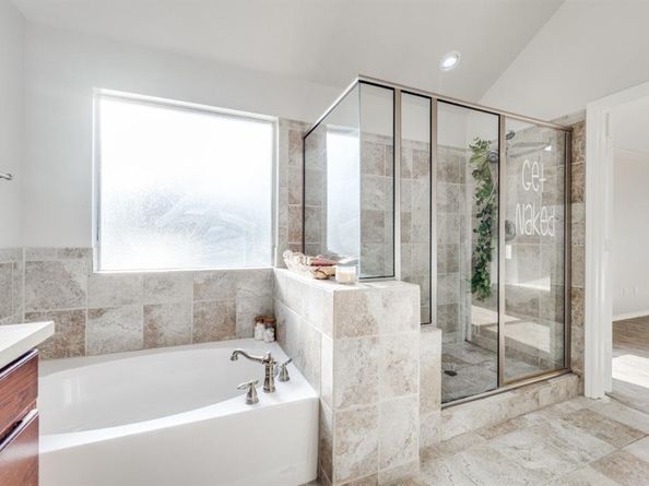 204  Pembrook Street , Lake Dallas Texas 75065