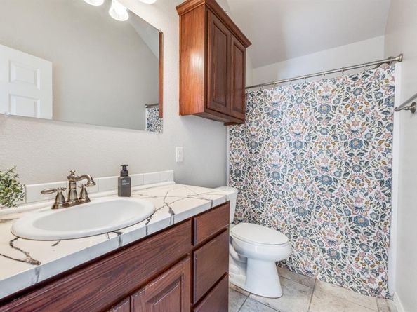 204  Pembrook Street , Lake Dallas Texas 75065