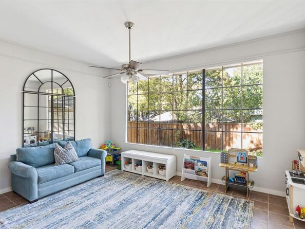 10021  Lanshire Drive , Dallas Texas 75238