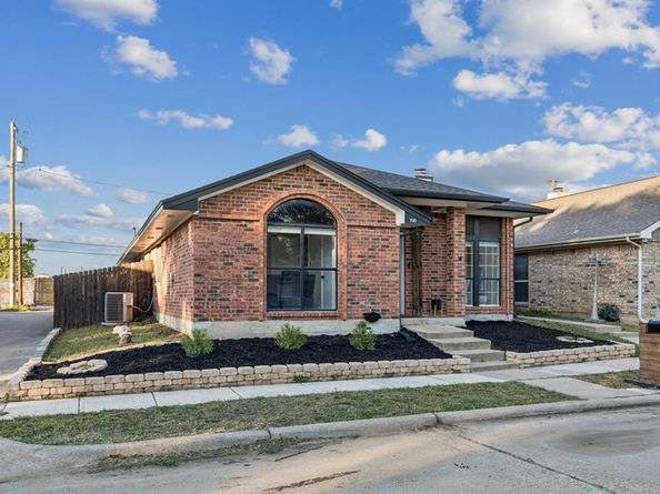 705  Greenridge Drive , Arlington Texas 76017