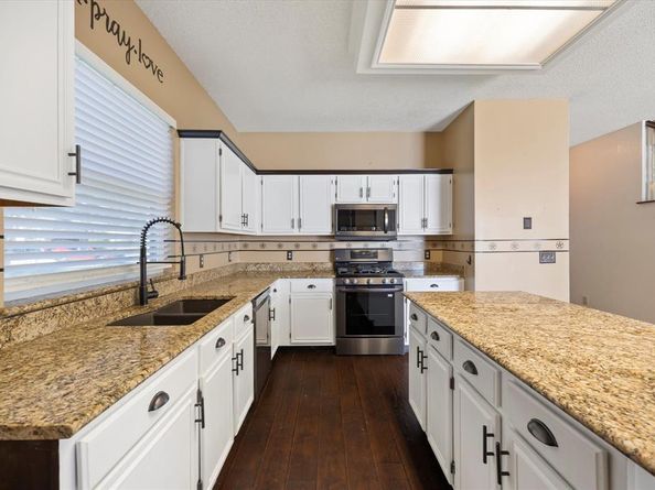 2824  Clearmeadow Drive , Mesquite Texas 75181