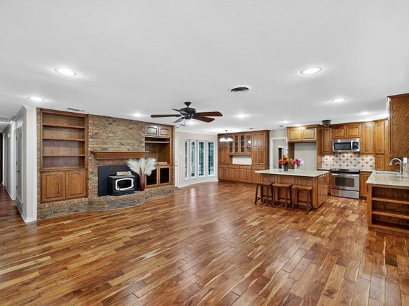 1505  Cedar Ridge Terrace , Euless Texas 76039