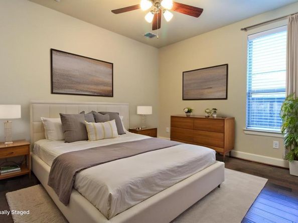 1009  Peacock Boulevard , Carrollton Texas 75007