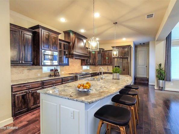 1009  Peacock Boulevard , Carrollton Texas 75007