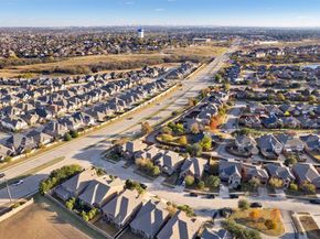 1009  Chickasaw Drive , Carrollton Texas 75010