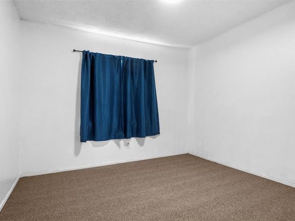 1133  Park Center Court , Saginaw Texas 76179