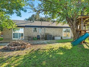 1133  Park Center Court , Saginaw Texas 76179