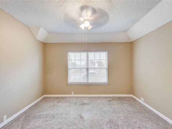 1036  Cottonbelt Drive , Saginaw Texas 76131