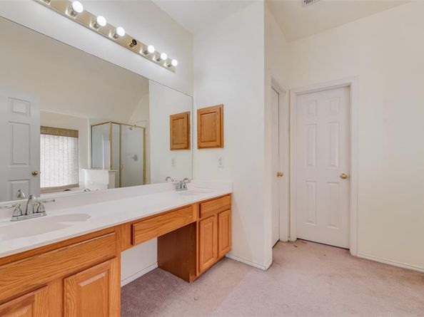 7916  Nighthawk Trail , Arlington Texas 76002