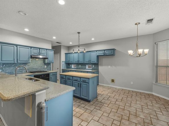 2004  Melissa Diane Street , Mansfield Texas 76063