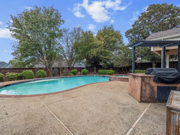 2004  Melissa Diane Street , Mansfield Texas 76063