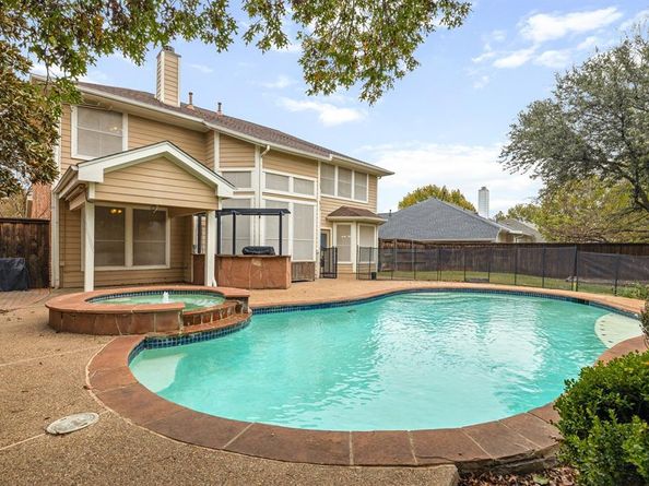 2004  Melissa Diane Street , Mansfield Texas 76063