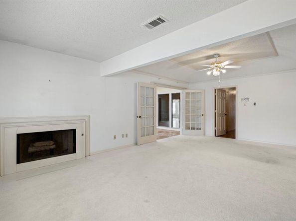 6415  Barkwood Lane , Dallas Texas 75248