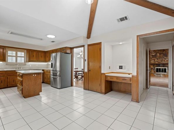 6415  Barkwood Lane , Dallas Texas 75248