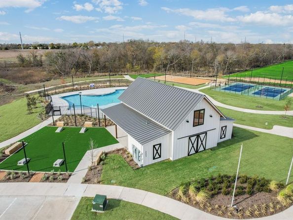 1331  Pierce Lane , Royse City Texas 75189