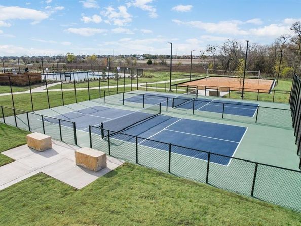 1331  Pierce Lane , Royse City Texas 75189