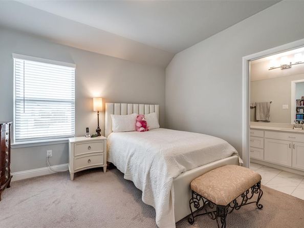 9767  Maple Hill Lane , Frisco Texas 75035