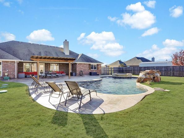 117  Dustin Drive , Fate Texas 75189