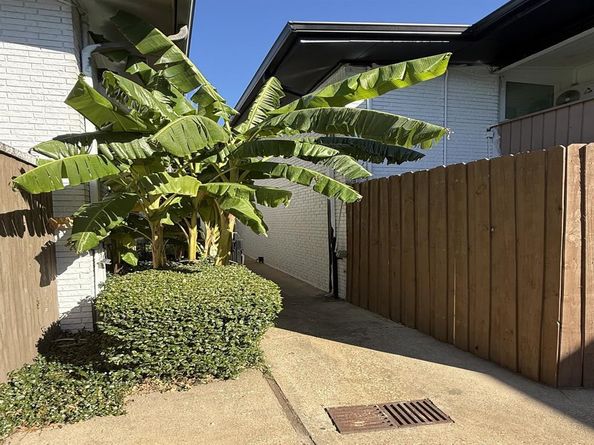 2627  Douglas Avenue  115, Dallas Texas 75219