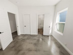 1906  Avenue B  , Fort Worth Texas 76104