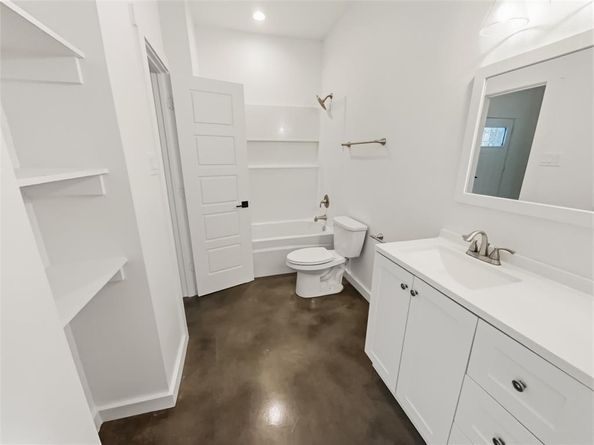 1906  Avenue B  , Fort Worth Texas 76104