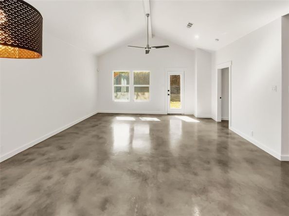 1906  Avenue B  , Fort Worth Texas 76104