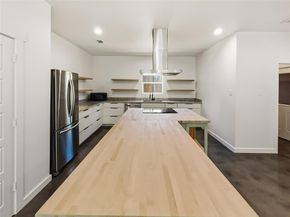 1906  Avenue B  , Fort Worth Texas 76104