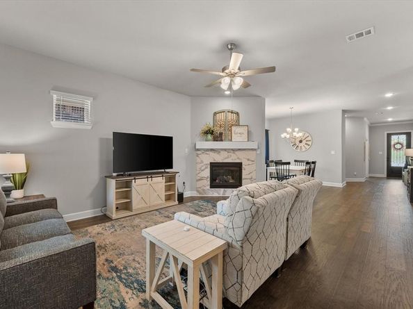 1409  Mount Evans Trail , Arlington Texas 76005