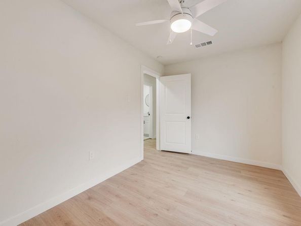 3414  Vilbig Road , Dallas Texas 75212