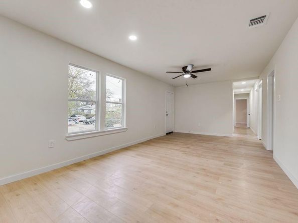 3414  Vilbig Road , Dallas Texas 75212