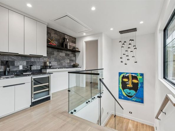 7707  Robin Road , Dallas Texas 75209