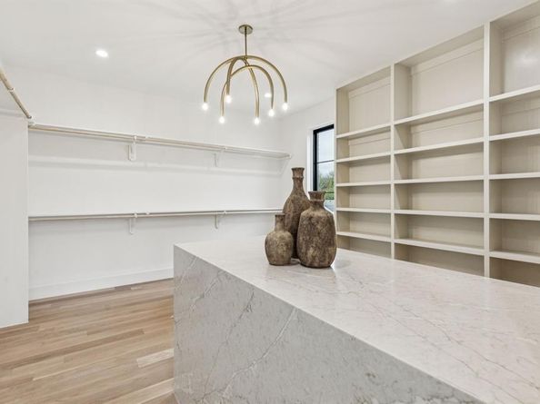 7707  Robin Road , Dallas Texas 75209