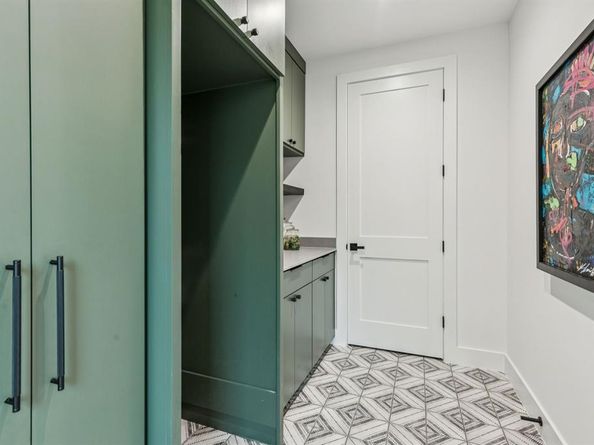 7707  Robin Road , Dallas Texas 75209