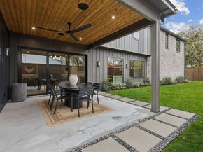 7707  Robin Road , Dallas Texas 75209