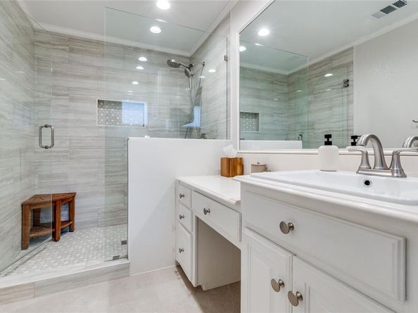 6729  Braeburn Drive , Dallas Texas 75214