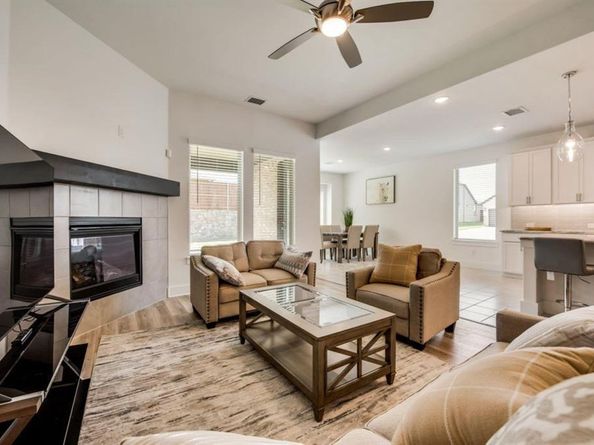 821  Reynolds Drive , Fate Texas 75087