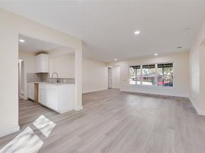 2663  Crest Avenue , Dallas Texas 75216
