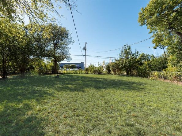 2663  Crest Avenue , Dallas Texas 75216