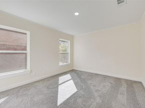 2663  Crest Avenue , Dallas Texas 75216