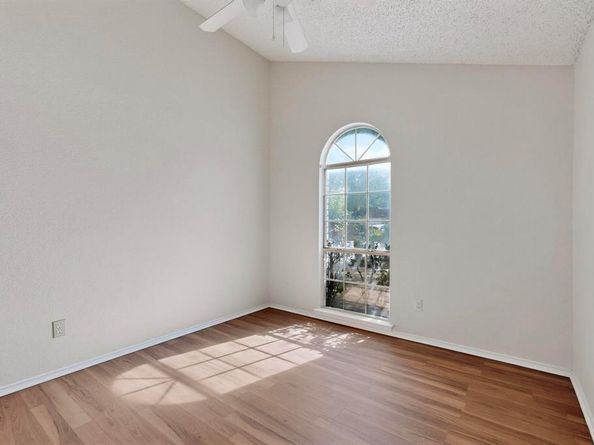 106  Morningside Drive , Grand Prairie Texas 75052