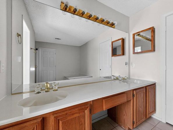 106  Morningside Drive , Grand Prairie Texas 75052