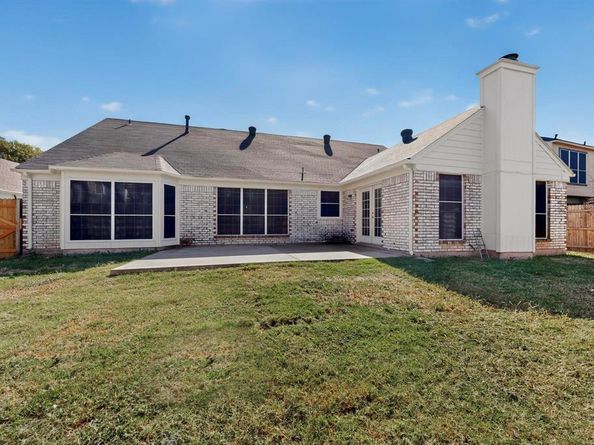 106  Morningside Drive , Grand Prairie Texas 75052