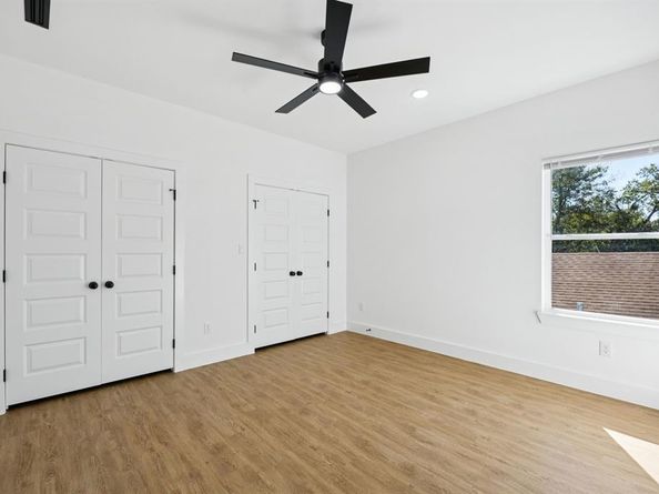 2811  Fernwood Avenue , Dallas Texas 75216