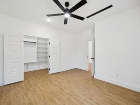 2811  Fernwood Avenue , Dallas Texas 75216