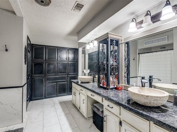 4613  Hillside Drive , Arlington Texas 76013