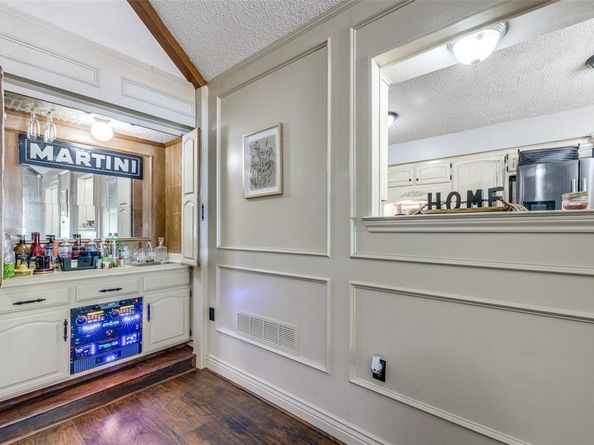 4613  Hillside Drive , Arlington Texas 76013
